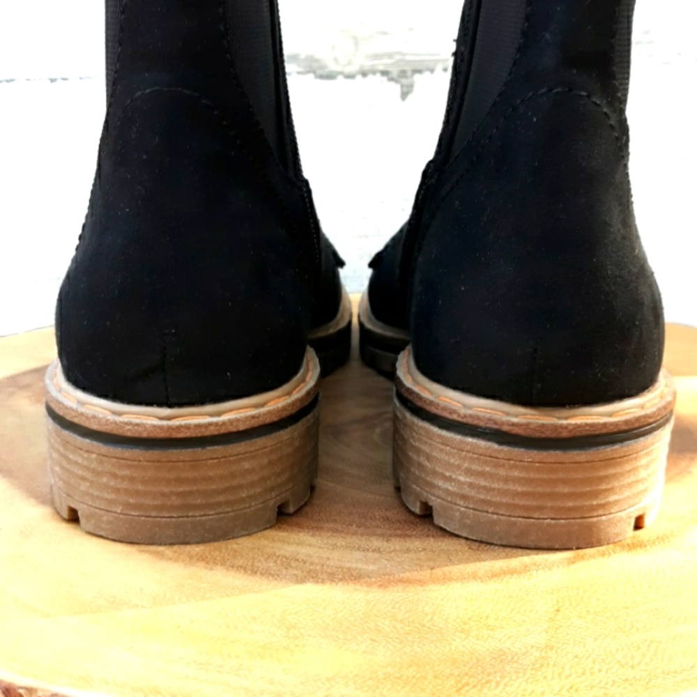 NWOT SM NEW YORK SPRUCE BOOTS - Picture 4 of 10